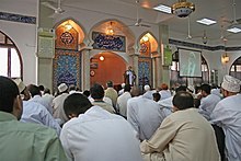 تخفيف الخطبة وتقصيرها 