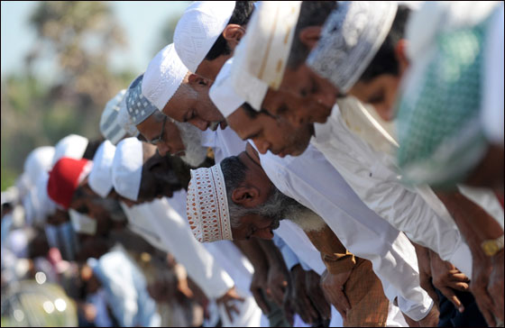 الهدى والسنة في العيد وأحكامه 