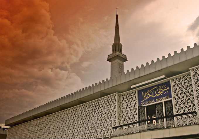 بالصور .. مسجدا نيجارا بماليزيا .. معجزة العمارة  